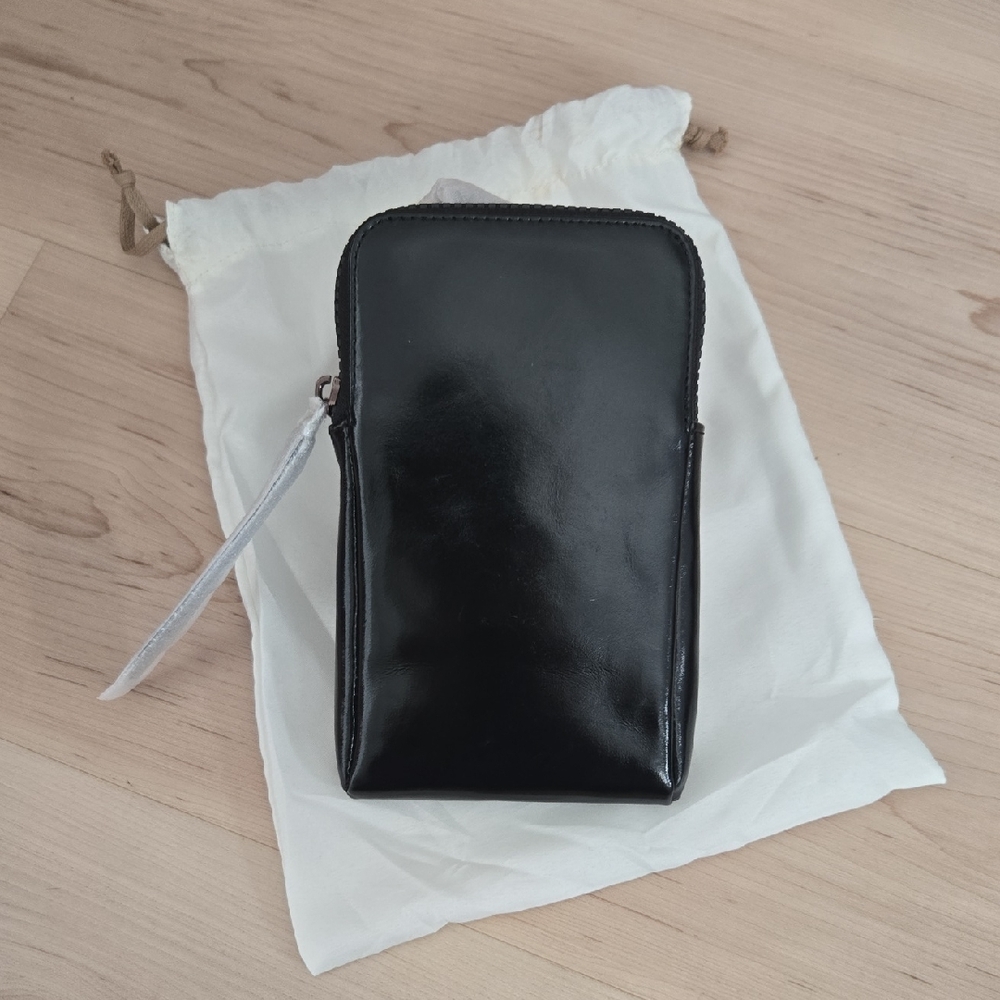 NWT HOBO Dixon Phone Sling Leather Bag, Black